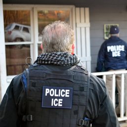 What happens during a deportation raid in the U.S.?