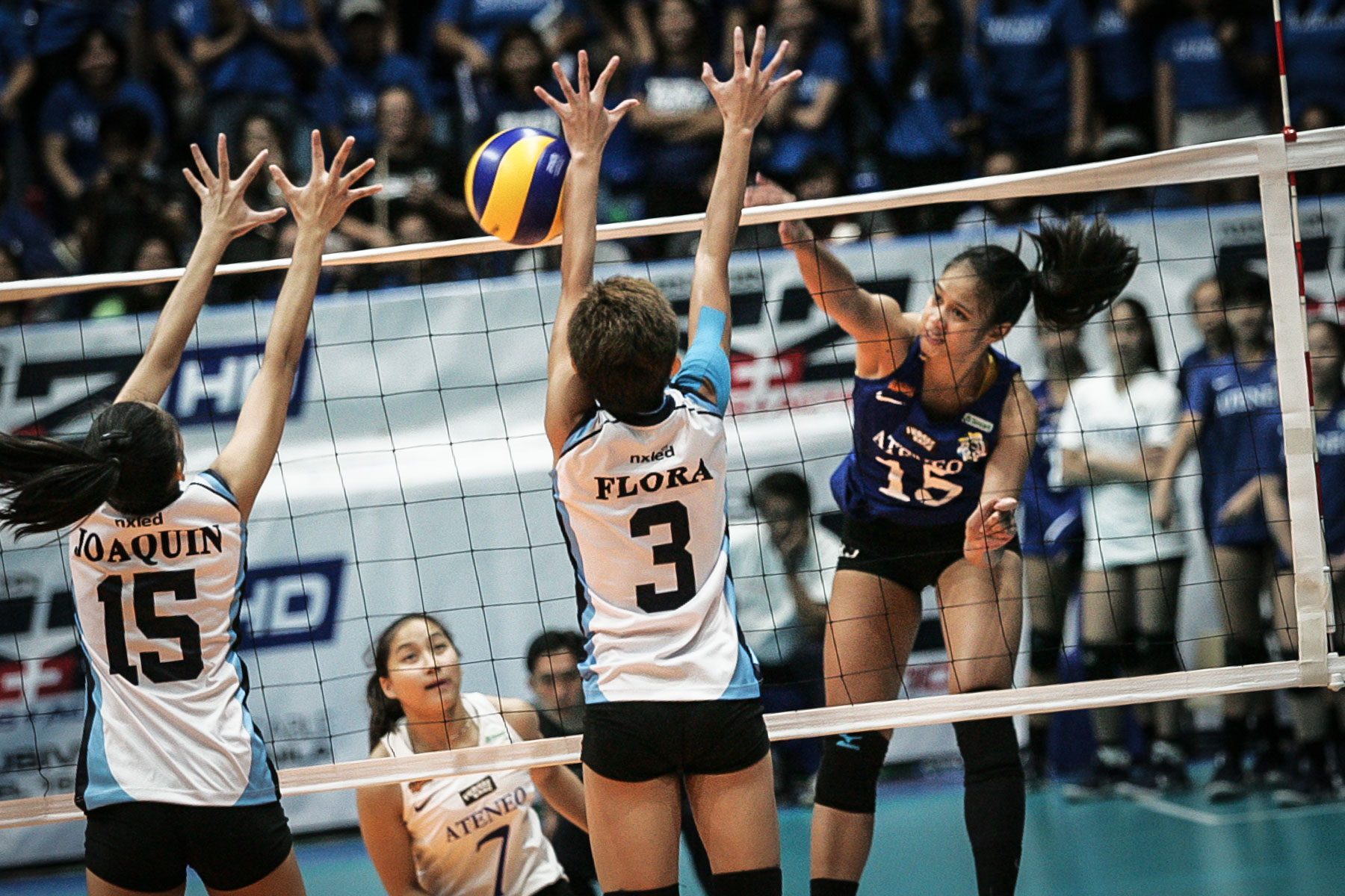 Ateneo Lady Eagles take down Adamson in straight sets