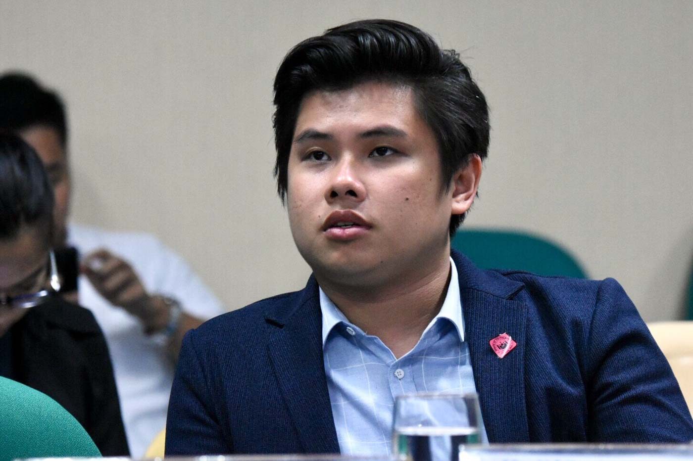 SK OFFICIAL. Quezon City SK Federation president Noe Lorenzo dela Fuente at the Senate hearing on the postponement of barangay and SK elections on September 10, 2019. Photo by Angie de Silva/Rappler 