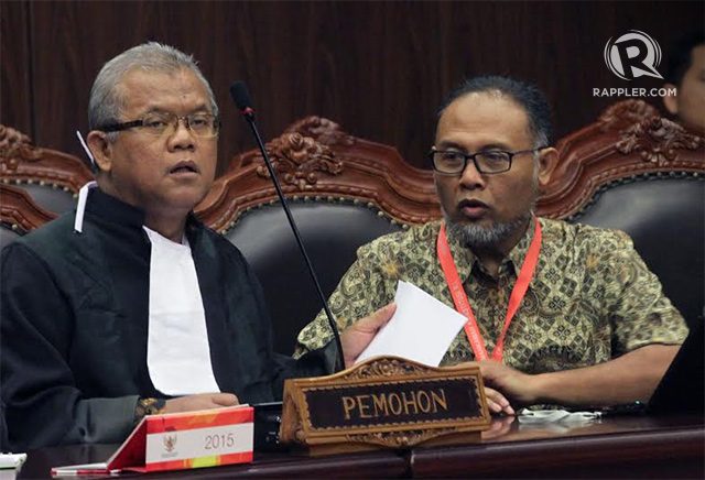 Bambang Widjojanto mengajukan uji materi UU KPK terkait pemberhentian pimpinan KPK bila jadi tersangka. Foto oleh Gatta Dewa Brata/Rappler 