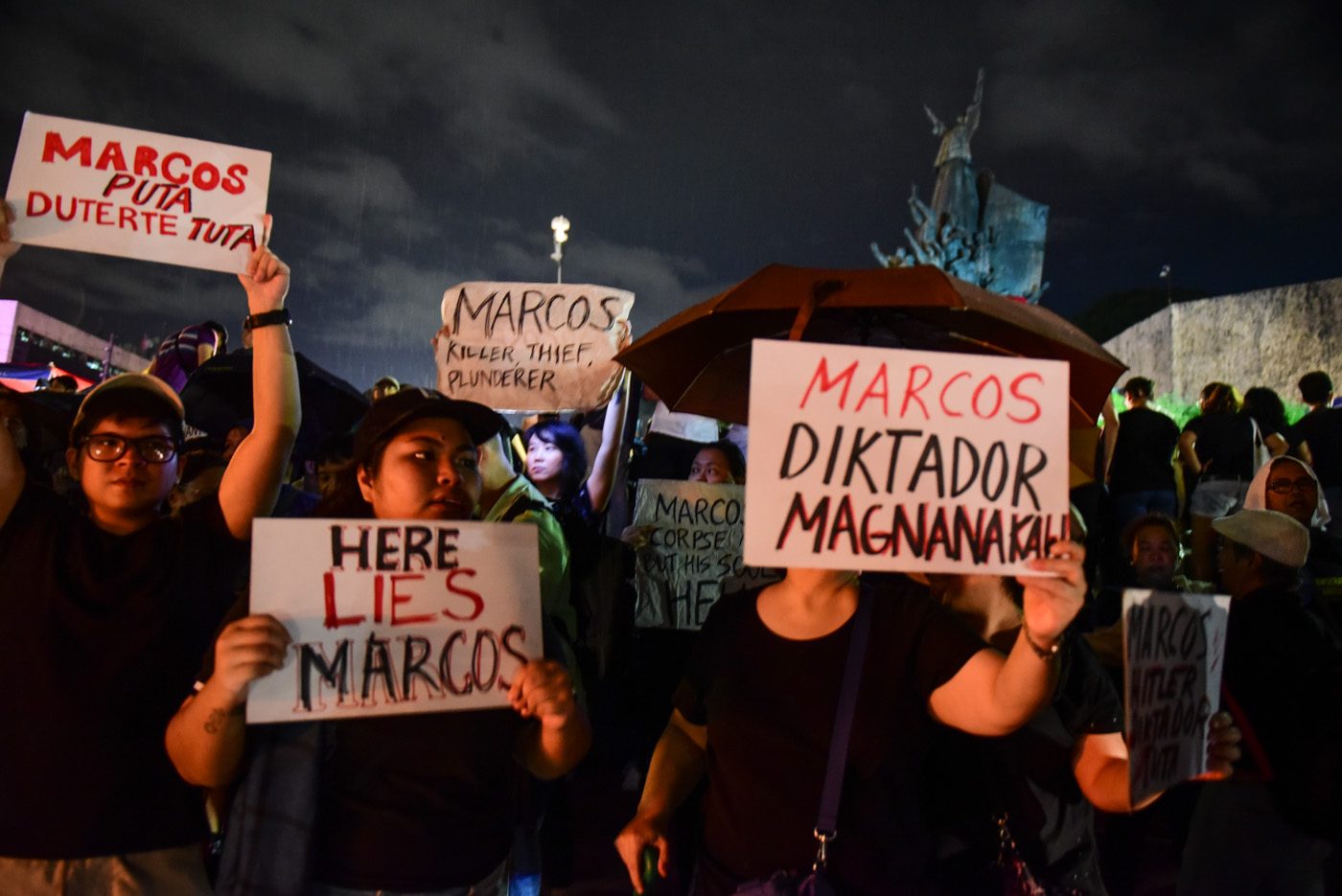 Apa yang dituntut pengunjuk rasa dari Duterte