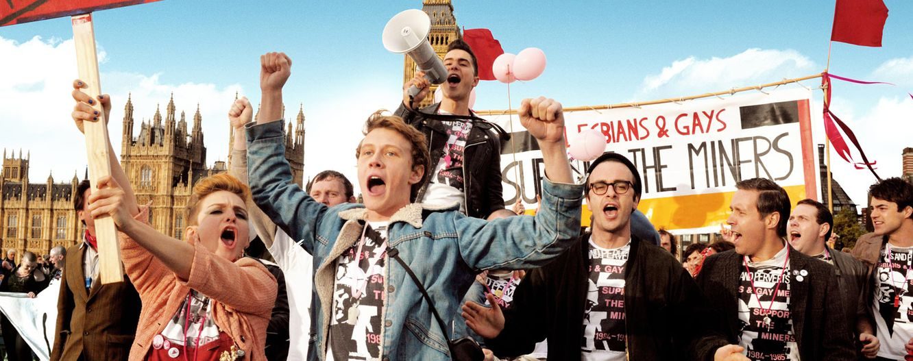 PRIDE. Dalam film 'Pride', aktivis gay di London memprakarsai dibentuknya Lesbians and Gays Support the Miners (LGSM) untuk mengumpulkan dana bagi para penambang selama masa mogok kerja. Foto dari CBS Films 
 