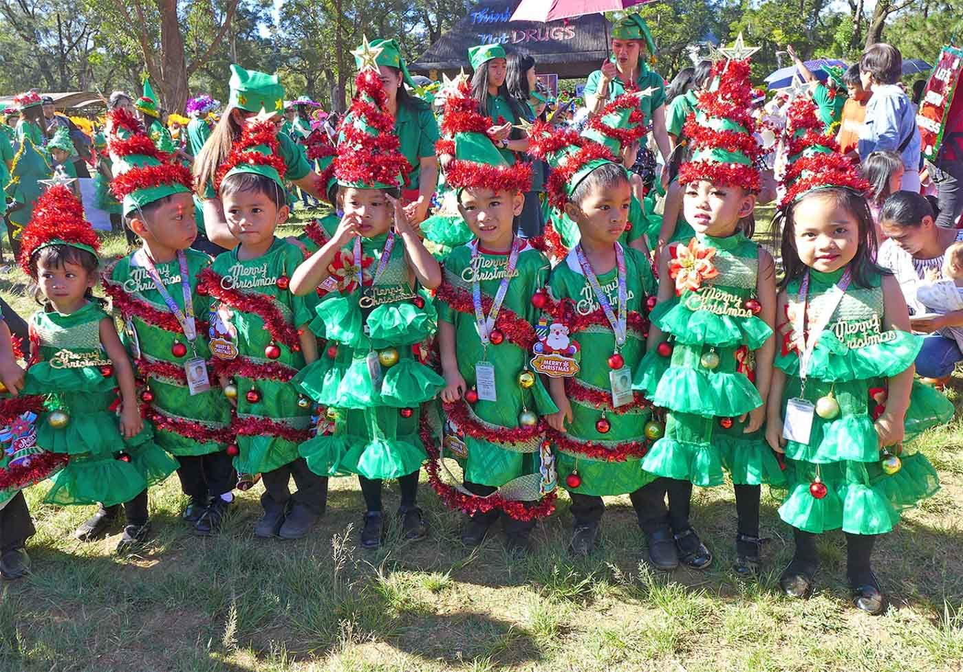 IN PHOTOS: Children dress up in Christmas costumes for ’45th Silahis ng Pasko’ in Baguio