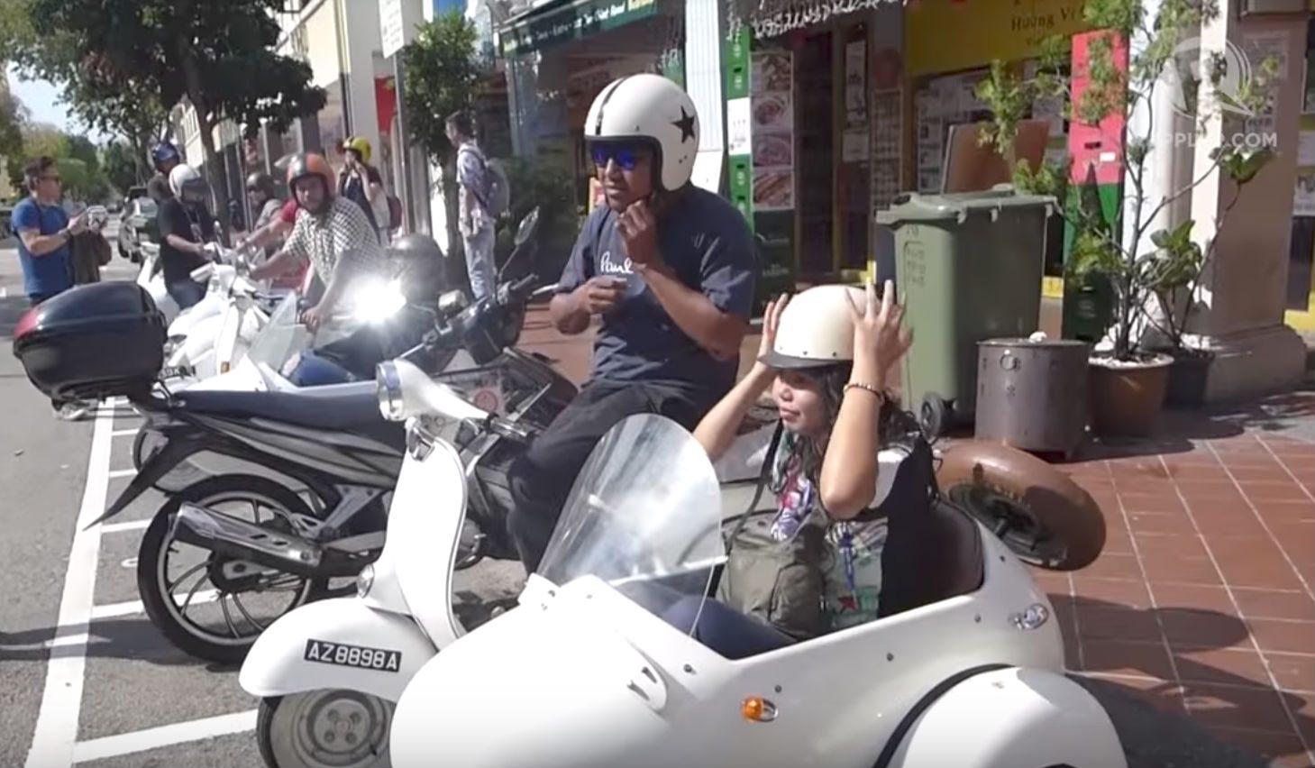 A Singapore Minute (Part 3 of 5): Tour the city on a Vespa sidecar