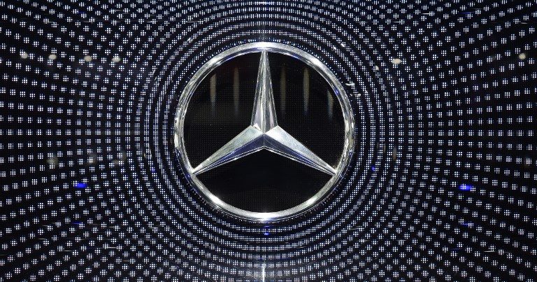 Daimler to restart German factories from April 20
