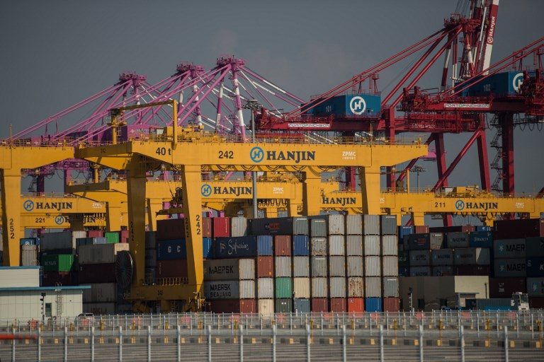 U.S. seeks to renegotiate South Korea free trade deal
