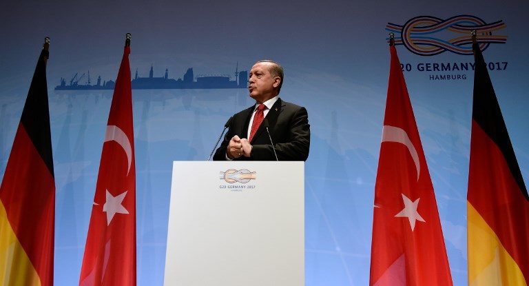 Erdogan threatens not to ratify Paris climate accord