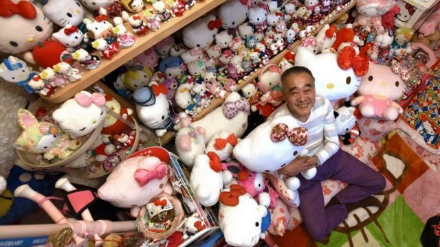 Ex-Japan policeman breaks records with Hello Kitty collection