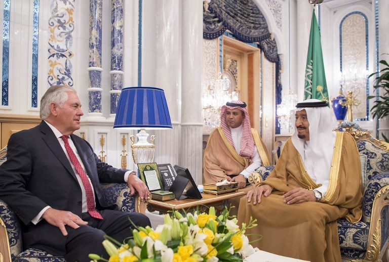 Tillerson meets Arab ministers over Qatar boycott