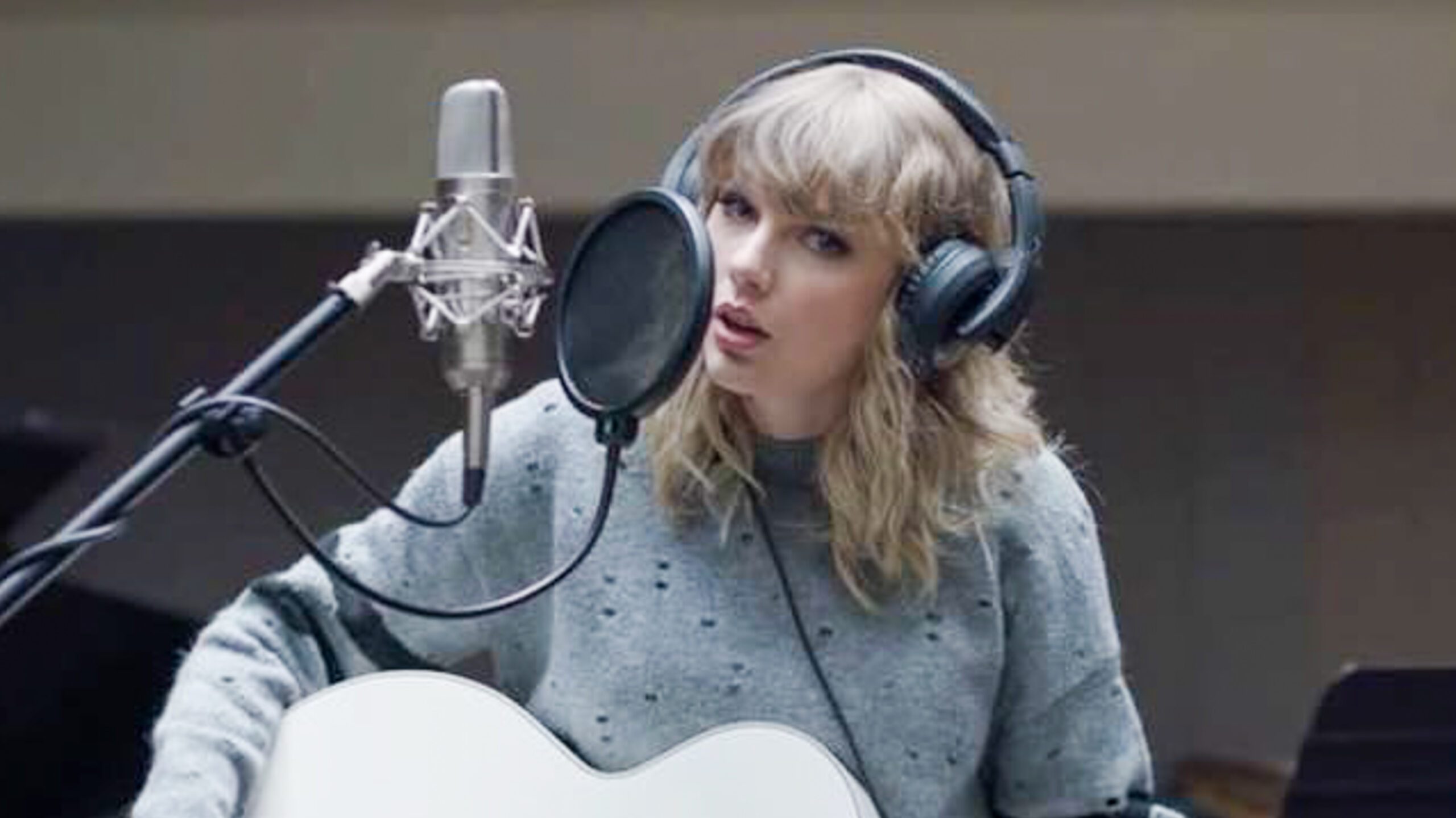 LISTEN: Taylor Swift’s new single, ‘Gorgeous’