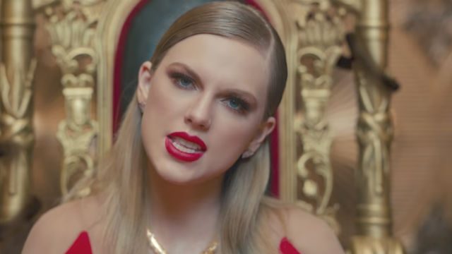 Taylor Swift mendapatkan penghargaan 'Song of The Year' untuk lagu ciptaannya 'Better Man' yang dipopulerkan oleh grup band country Little Big Town. Foto screenshot dari YouTube/Taylor Swift Vevo  