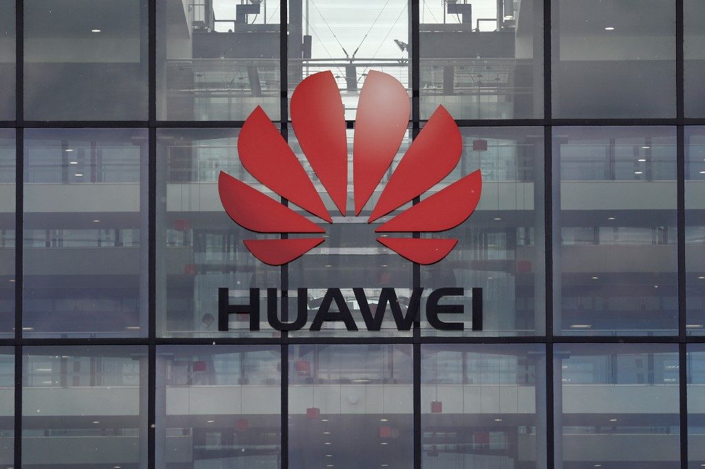 PLDT, Globe say Huawei will keep its devices updated despite trade ban