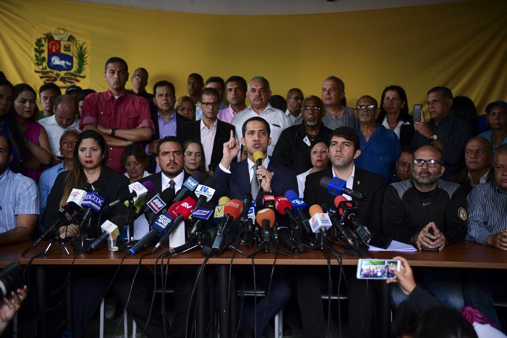 Venezuelan lawmakers accuse security services of ‘intimidation’