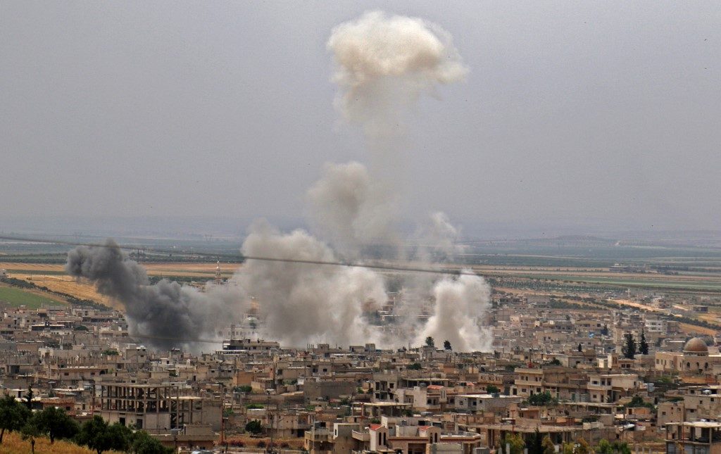 Deadly new air strikes as Syria army battles jihadists