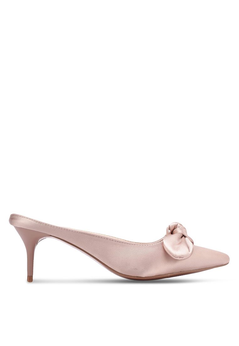 Velvet bow slip-on heels (P799) from Zalora.com.ph 