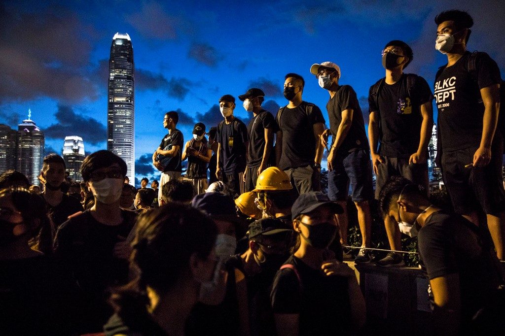 Hong Kong protesters vow weekend rally and ‘last chance’ for leader