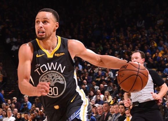 Warriors rally past Pelicans in another record-setting night