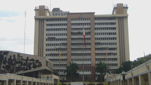 Quezon City Hall employees to get salary raise in 2020