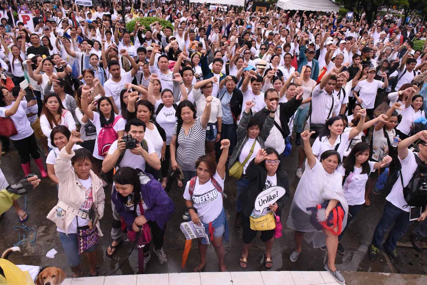 Amid rain, citizens protest vs Marcos hero’s burial