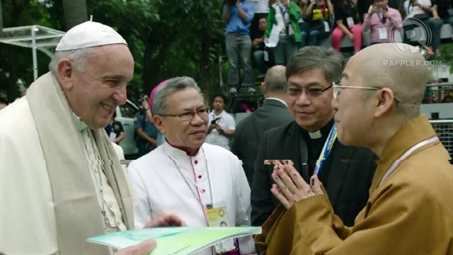 Pope Francis meets with leaders of different religions at the University of Santo Tomas in Manila, January 18, 2015. Rappler photo