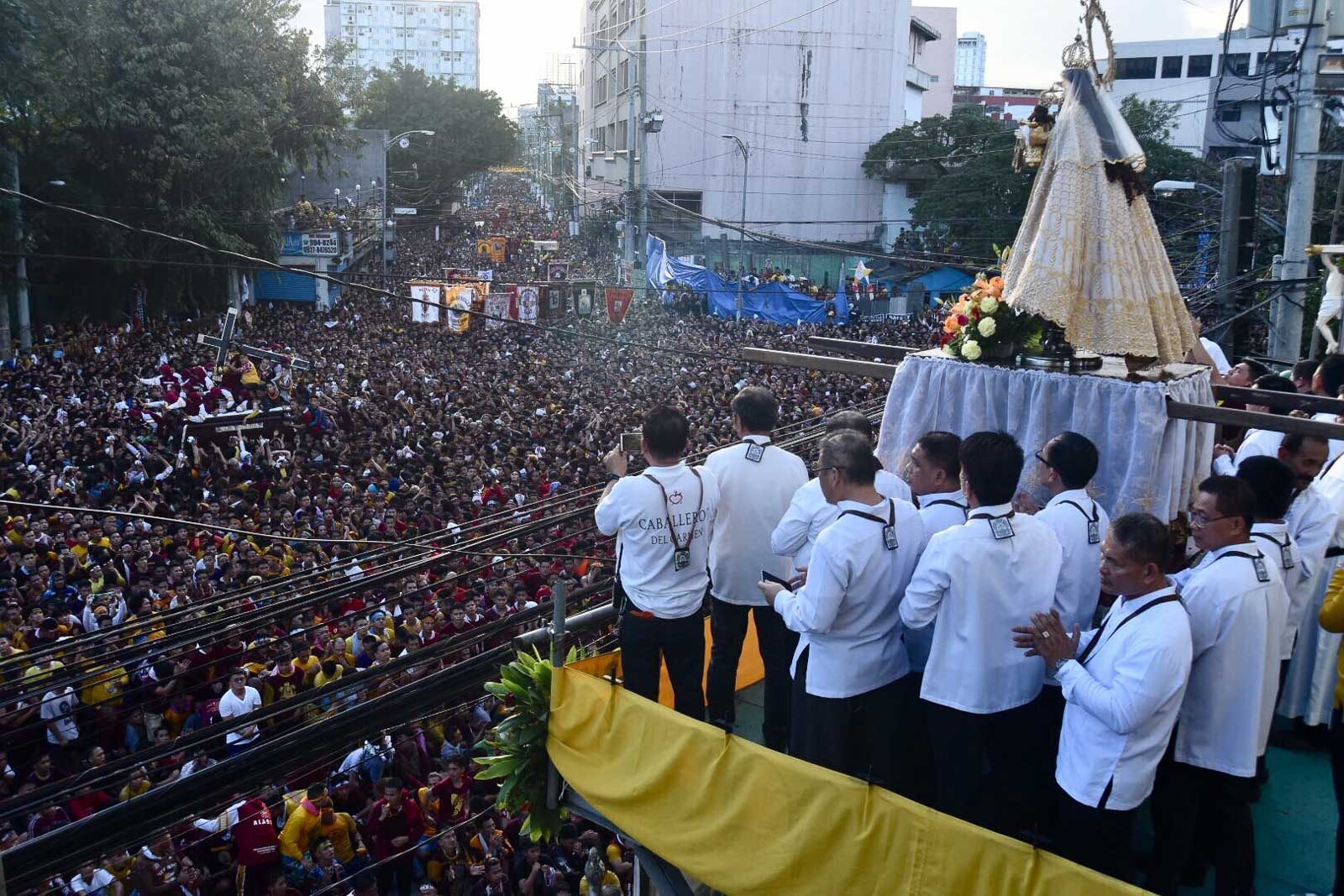 WATCH: Traslacion 2020 Dungaw pulls in thousands of devotees