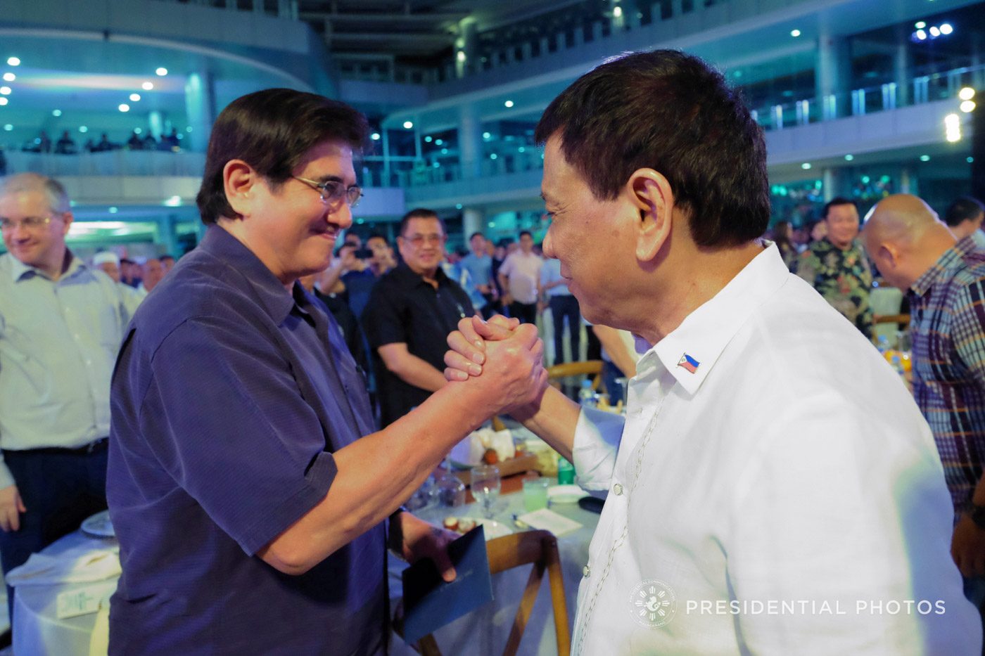 Senator Gringo Honasan joined well-wishers during Alvarez's party. Malacañang photo  