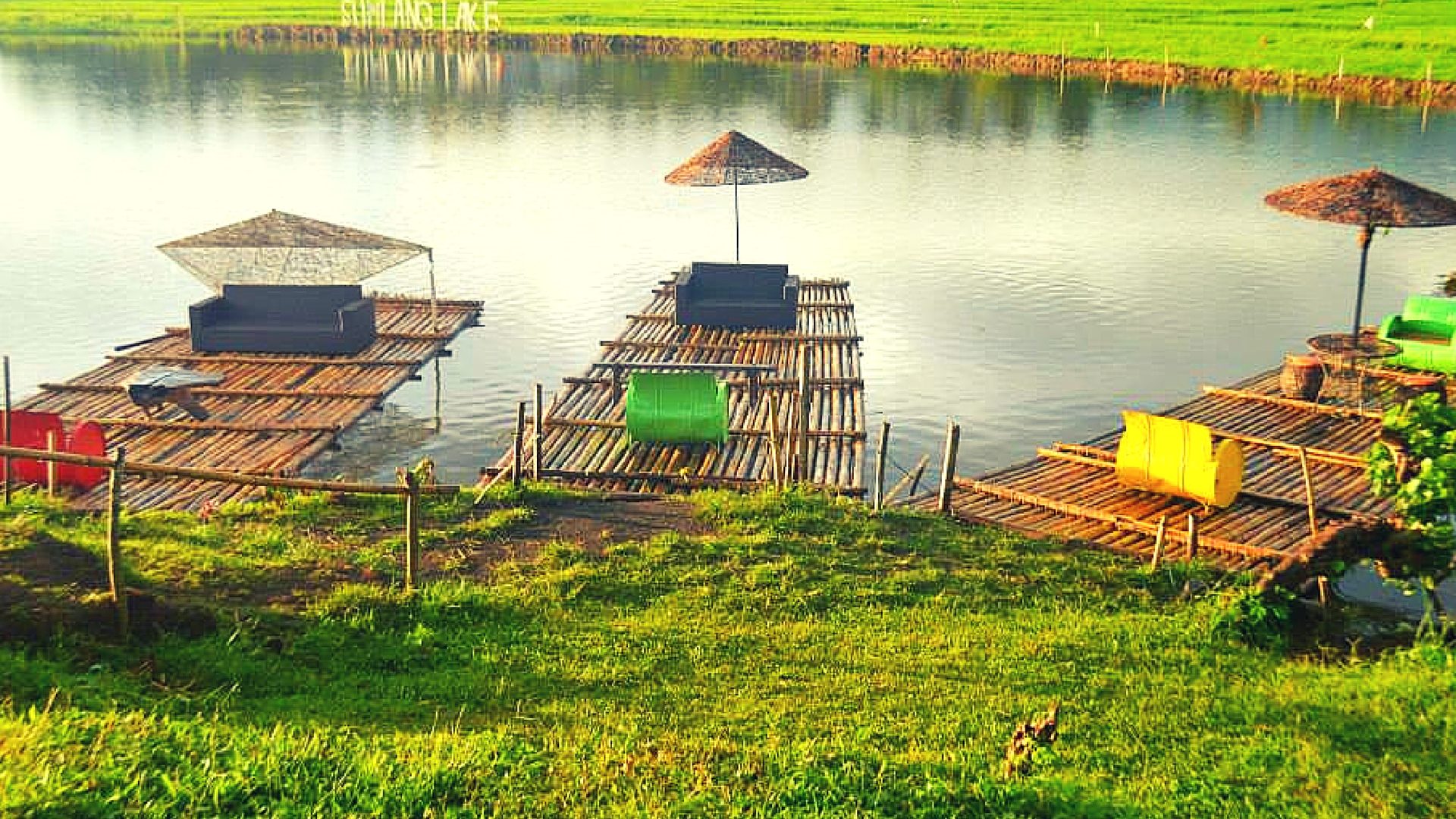 Bamboo rafts for lake cruising. Photo via Eleazar Cuela 