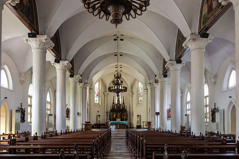 Interior Gereja Gedangan Semarang. Foto dari Wikimedia 