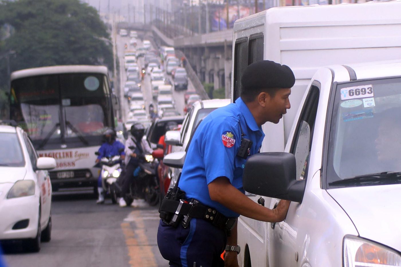Malacañang on driver-only car ban: ‘Let’s give it a chance’