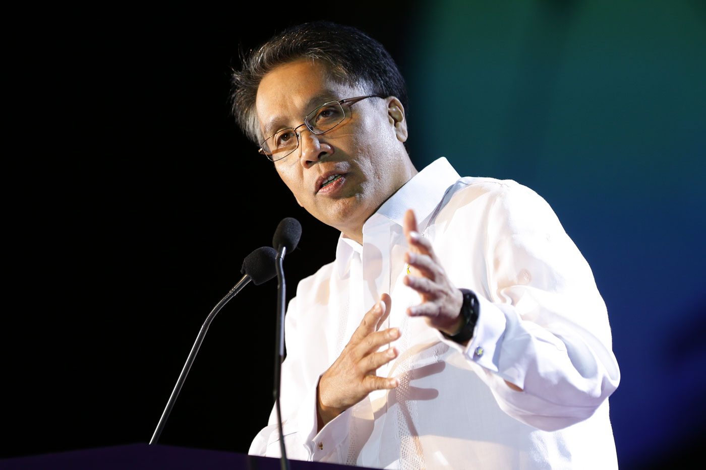 ROXAS. Former trade and later, interior secretary Mar Roxas speaks before PCCI members. Photo by Julien Lopez/Rappler    