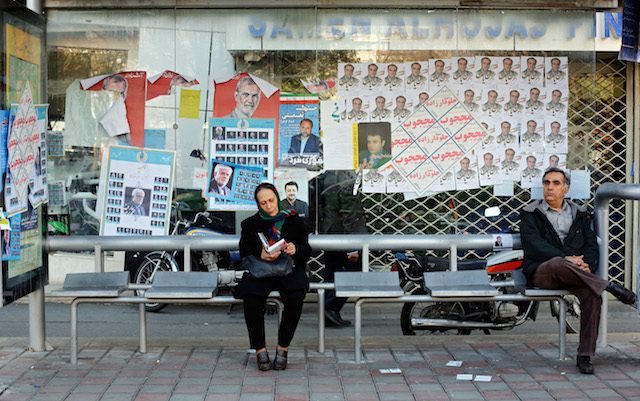 Voting extended as Iranians queue in crucial elections