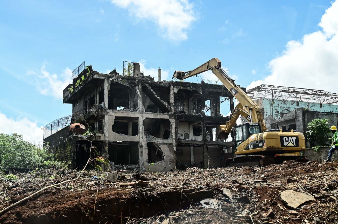 WE NEED TO DO MORE. Demolition site in the most affected area in Marawi City. Photo by Alecs Ongcal/ICRC  