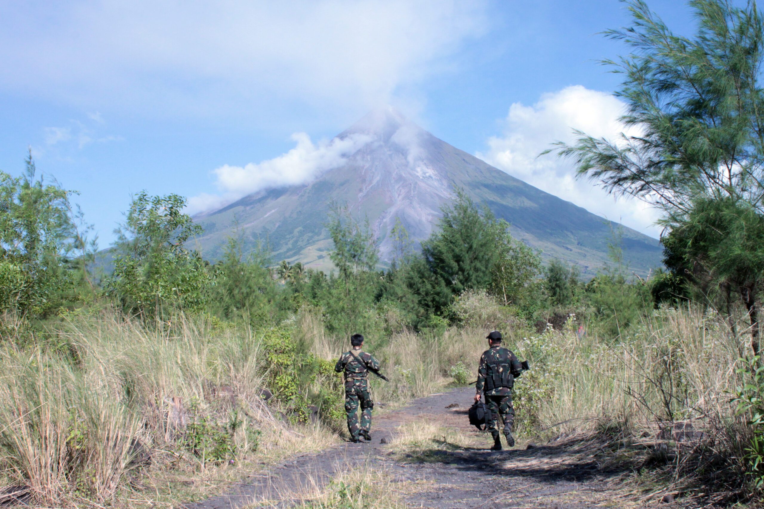 Phivolcs warns of ‘big’ Mayon eruption in coming days