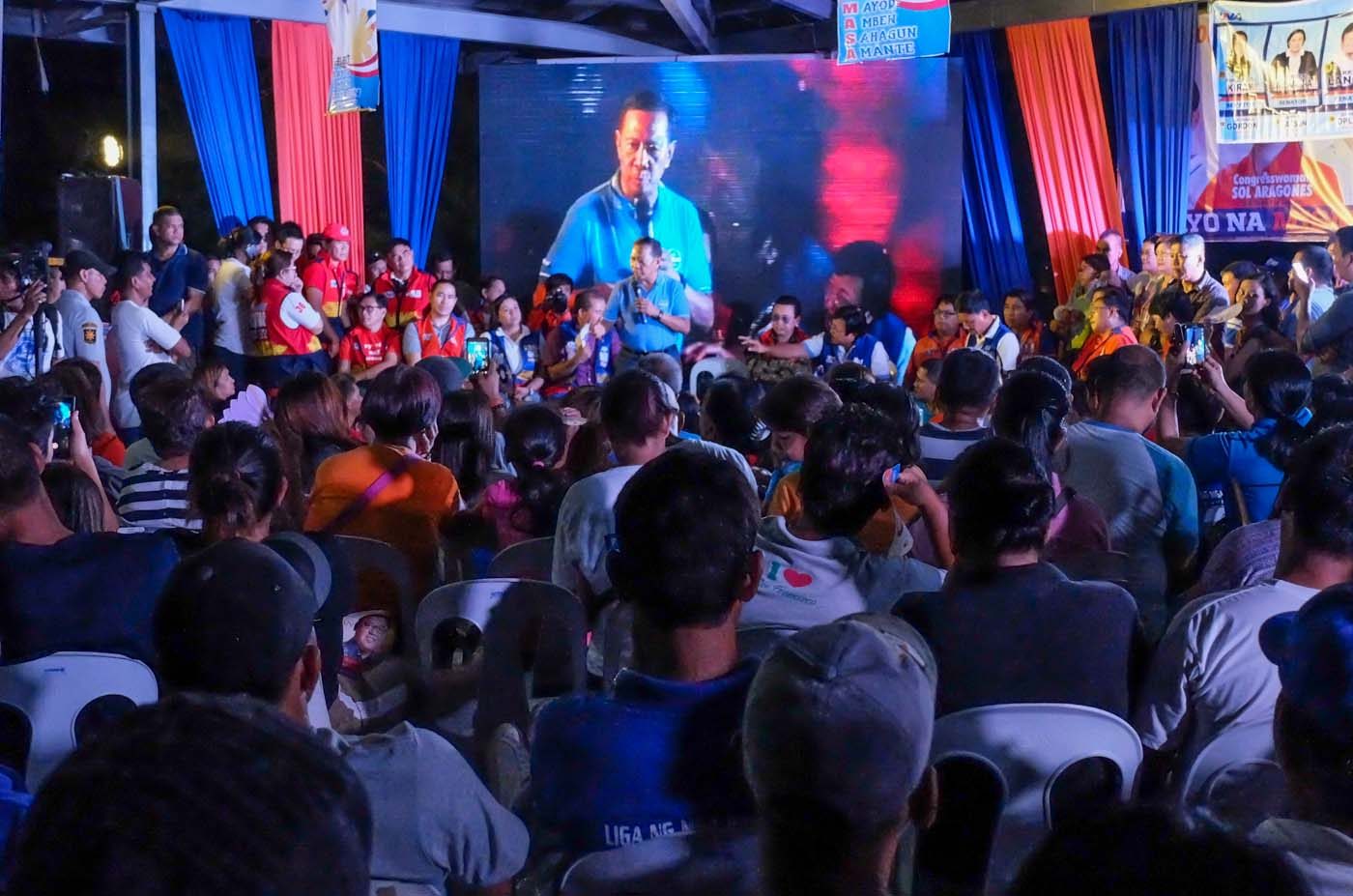 ON THE HOMESTRETCH. Will Binay's machinery propel him to the presidency? Photo by Alecs Ongcal/Rappler 