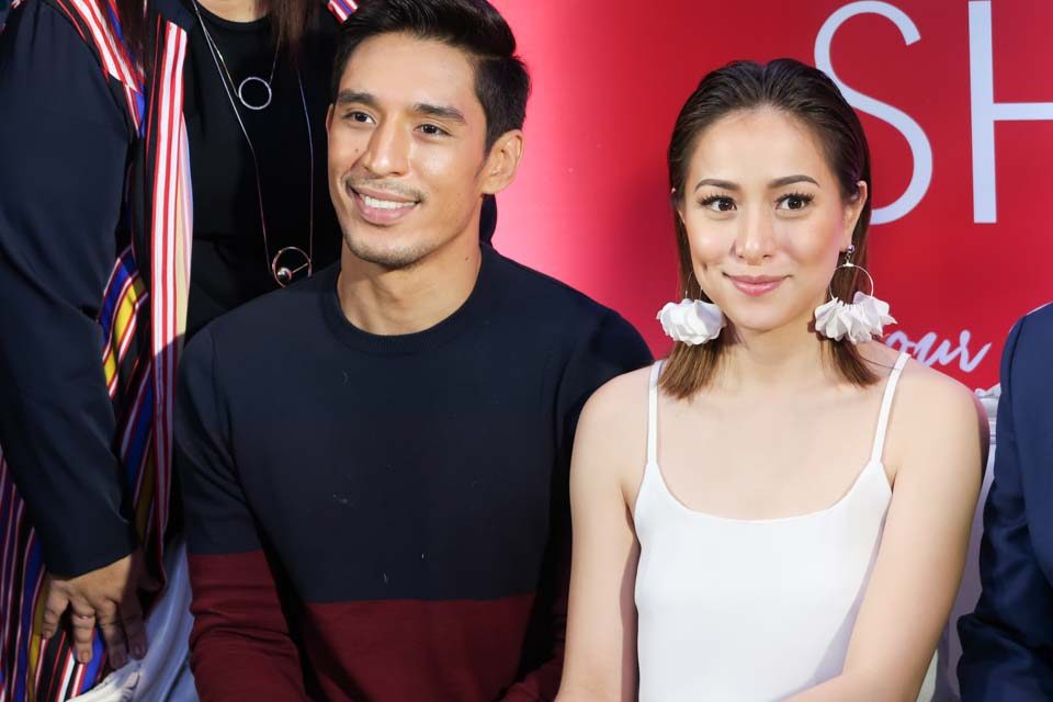 Ali and Cristine share that they are opened to working together, although Cristine said she might feel awkward acting with him. 