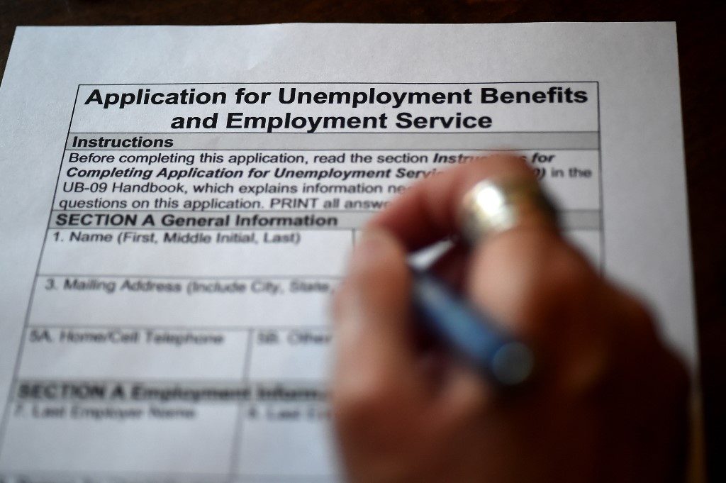 Record number of U.S. workers receiving jobless benefits
