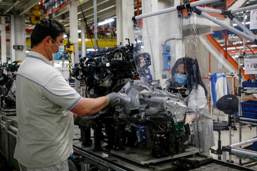 Italy industrial output tumbles nearly 30% in March 2020