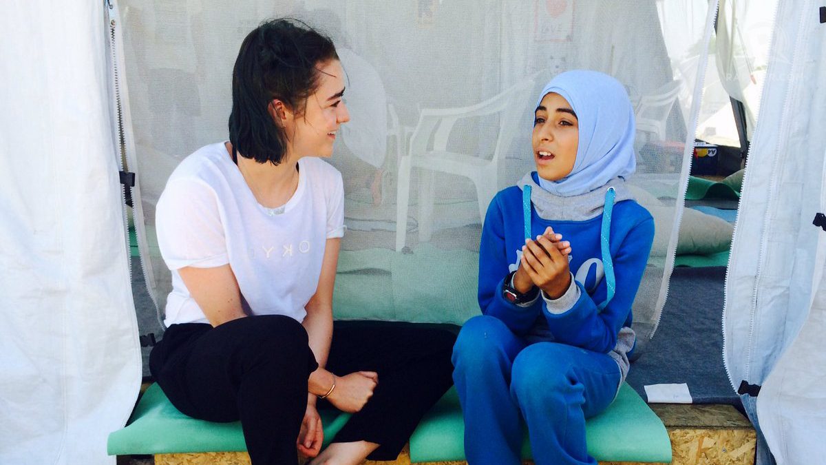 LOOK: ‘Game of Thrones’ stars visit Syrian refugees in Greece