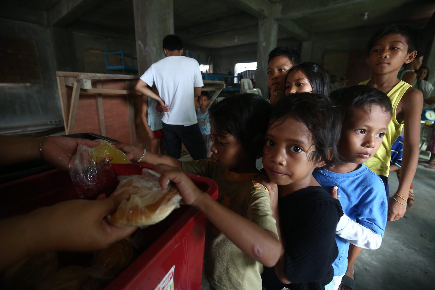 Hunger up in Metro Manila, Mindanao in Q2 2018 – SWS