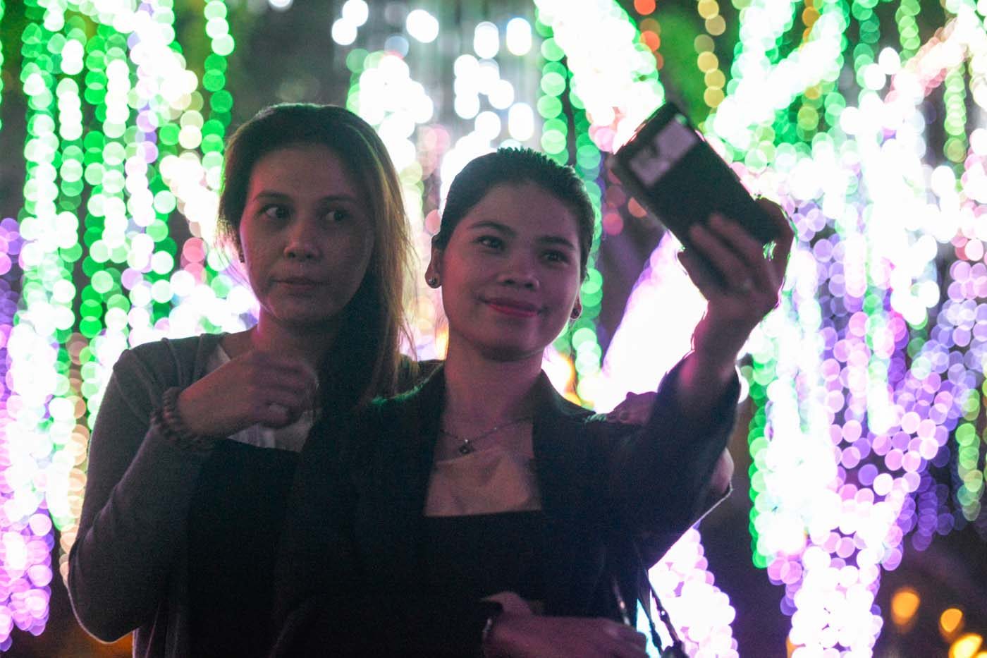 IN PHOTOS: ‘Festival of Lights’ show at Ayala Triangle Gardens back for 2015 holidays
