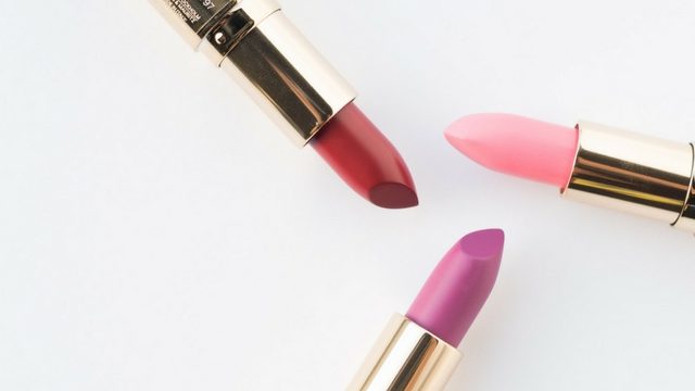 This is what H&M lipstick looks like on different skin tones