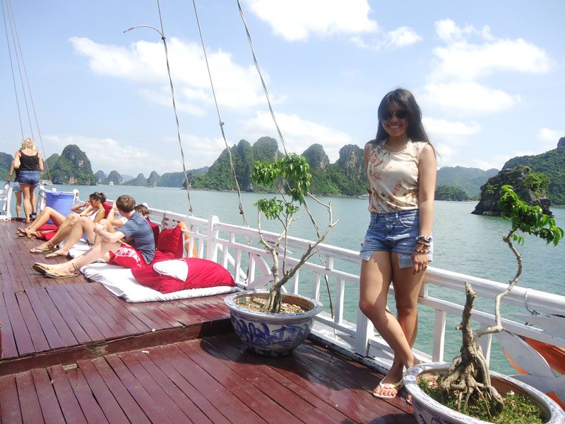AROUND THE WORLD. Castaway Island Tour, Ha Long Bay, Vietnam