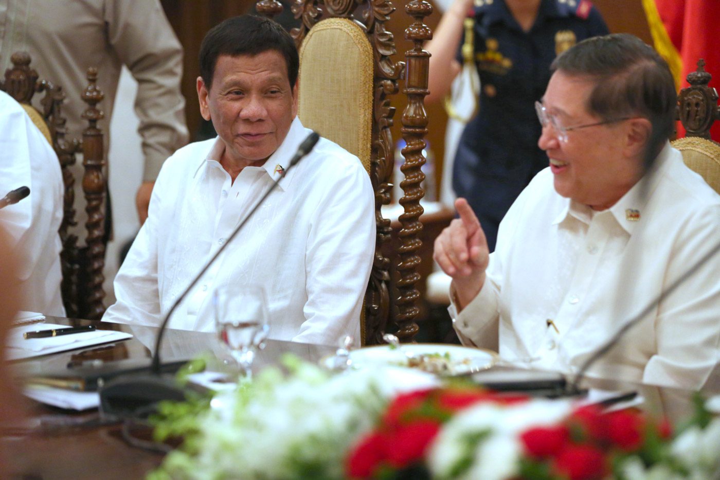 ECONOMIC RESPONSE. President Rodrigo Duterte and Finance Secretary Carlos Dominguez III during the 41st Cabinet meeting. Malacañang file photo 