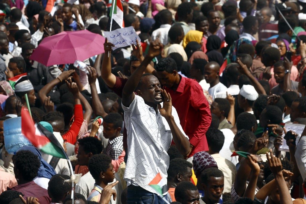 Sudan: Months of protests lead to the ousting of Bashir