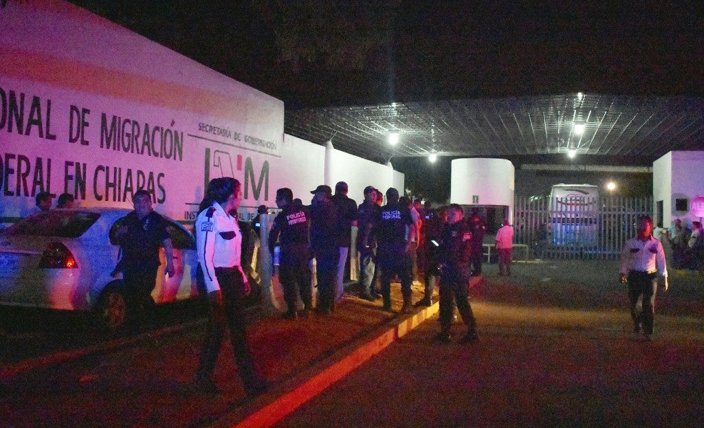 At least 1,300 migrants escape from Mexican detention center