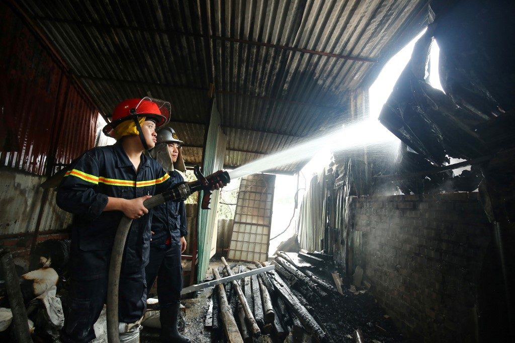 At least 5 dead in Hanoi workshop blaze