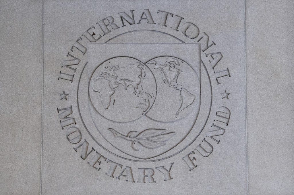 IMF trims global growth estimates 2020-21 but sees improving outlook