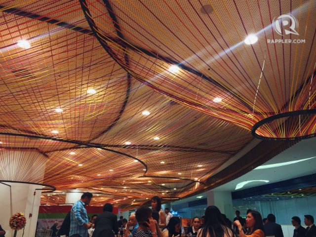 FOOD COURT. The dining area beside the skating rink has beautiful ceiling installations.  Photo by Vernise L. Tantuco/Rappler.com 
