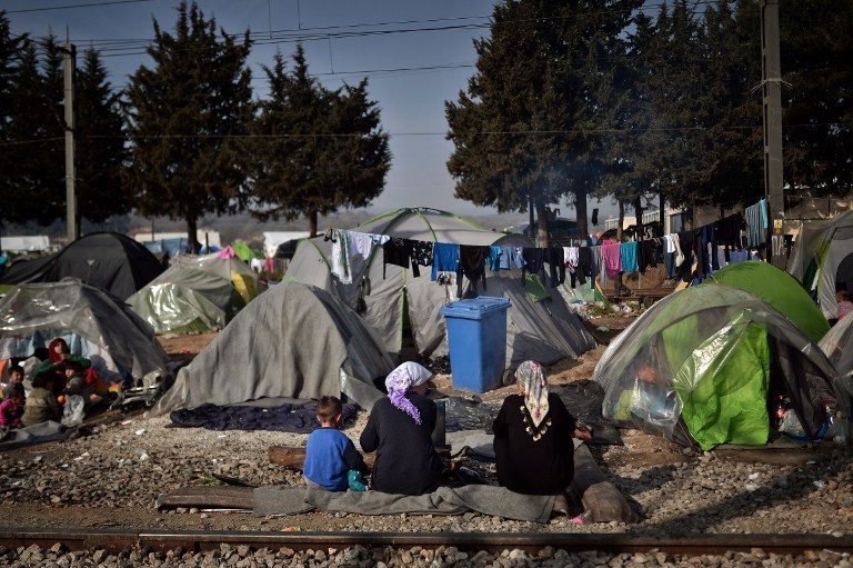 Migrants keep landing in Greece despite EU-Turkey deal