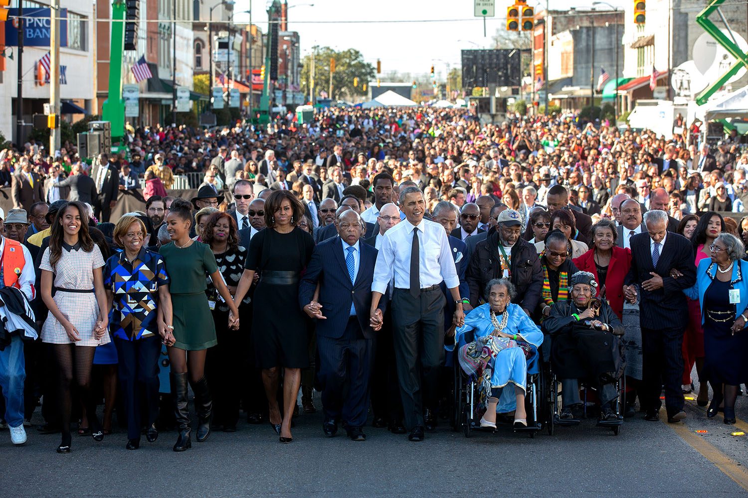 The First Family joined the crowd in beginning the walk across the Edmund Pettus Bridge, during the 50th anniversary of the Selma Marches, March 7, 2015. Official White House Photo by Lawrence Jackson 